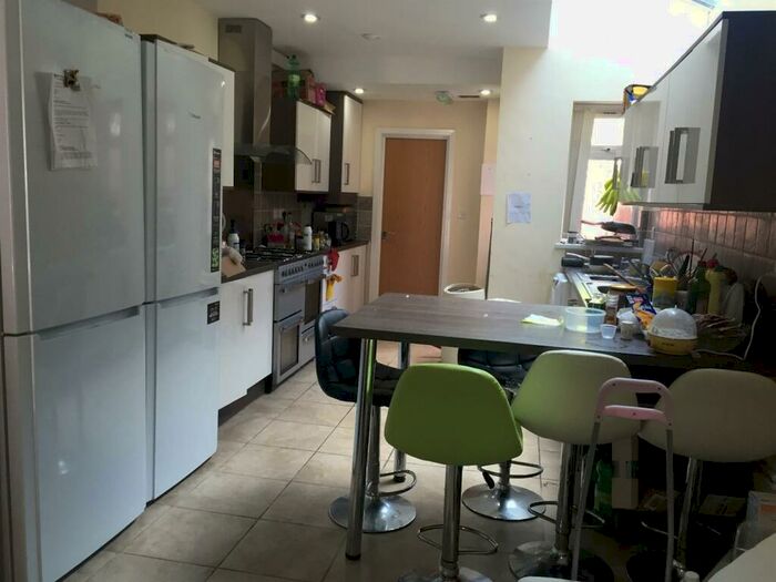 8 Bedroom Terraced House To Rent In Tiverton Road, Selly Oak, Birmingham, B29