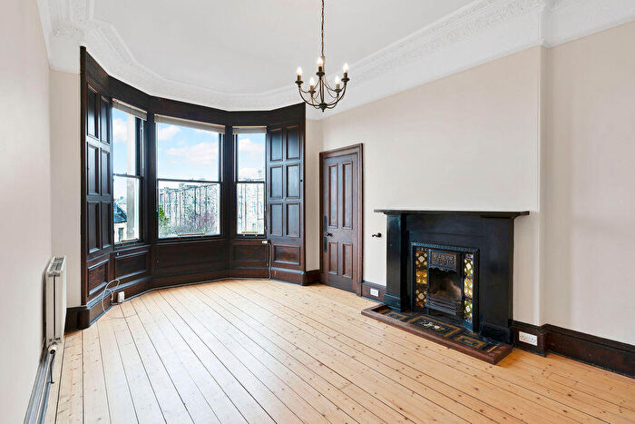 2 Bedroom Flat To Rent In L Merchiston Avenue, Edinburgh, EH10