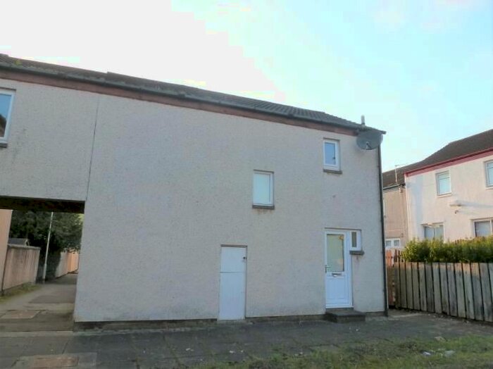 4 Bedroom End Of Terrace House To Rent In Shalloch Place, Bourtreehill South, Irvine KA11