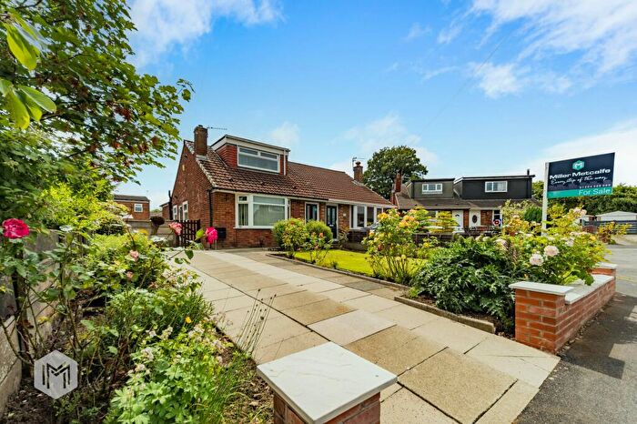 3 Bedroom Bungalow For Sale In Morar Drive, Bolton, BL2