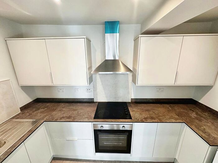 1 Bedroom Flat To Rent In Town Centre, GL5
