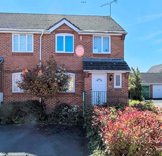 3 Bedroom End Terrace House For Sale In Charta Road, Egham, Surrey, TW20
