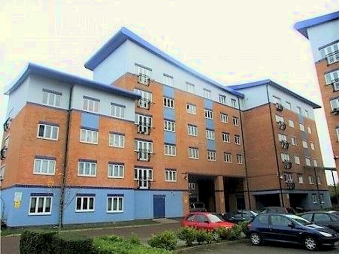 1 Bedroom Flat To Rent In Luscinia View, Napier Road, Reading, Berkshire RG1