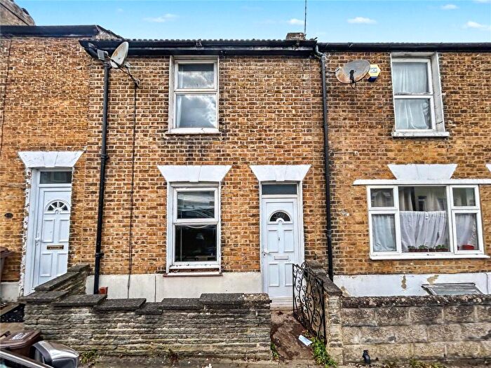 2 Bedroom Terraced House For Sale In Britton Street, Gillingham, Kent, ME7