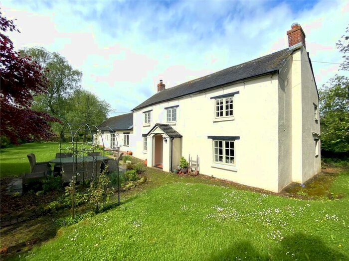 4 Bedroom Detached House For Sale In Halberton Road, Willand, Cullompton, Devon, EX15