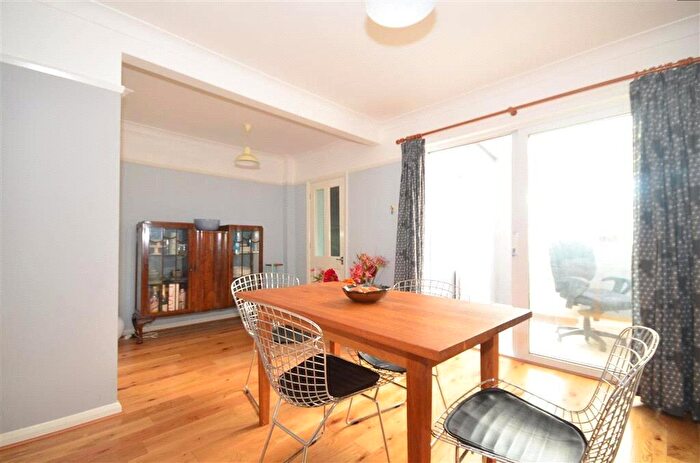 5 Bedroom End Of Terrace House To Rent In Westcombe Avenue, Croydon, CR0
