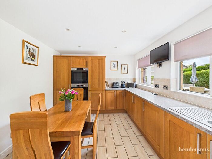 4 Bedroom Detached House For Sale In Ridge Lane, Whitby, YO21