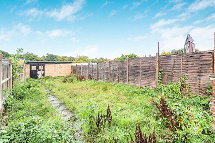 3 Bedroom Property For Sale In Brookbank Avenue, Hanwell, W7
