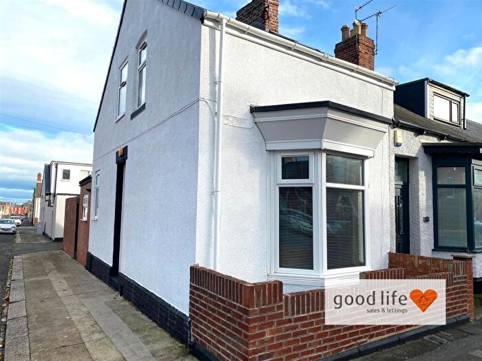 2 Bedroom End Of Terrace House For Sale In Cardwell Street, Roker, Sunderland, SR6