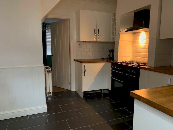 2 Bedroom House To Rent In Claremont Avenue, Hucknall, NG15