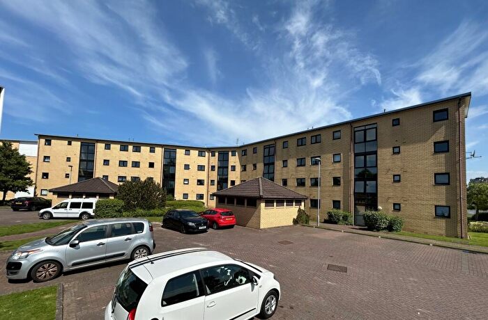 2 Bedroom Flat To Rent In Mavisbank Gardens, Festival Park, G51