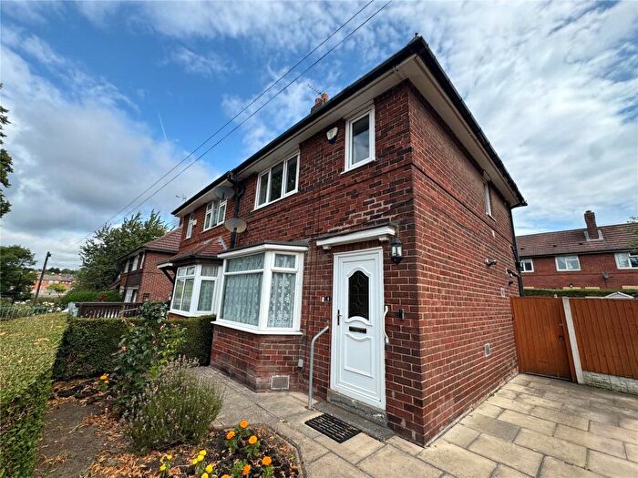 2 Bedroom Semi Detached House For Sale In Appleby Walk, Leeds, West Yorkshire, LS15