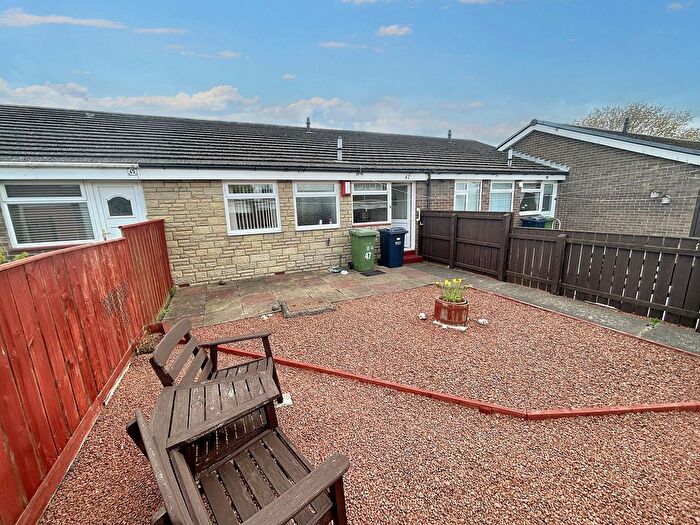 2 Bedroom Bungalow For Sale In Hartside Crescent, Winlaton, Blaydon-On-Tyne, NE21