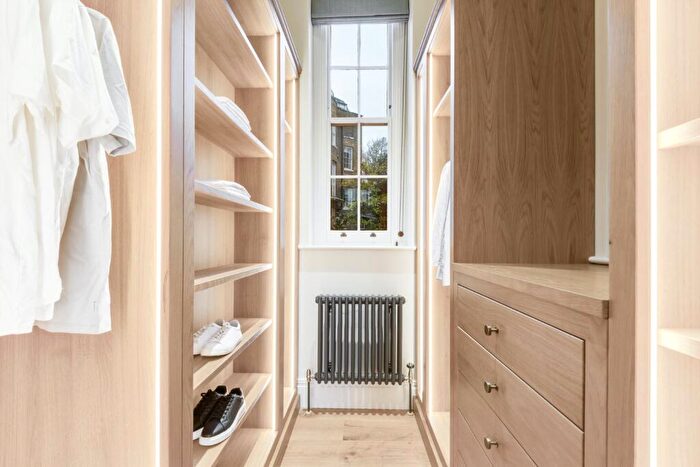 2 Bedroom Apartment For Sale In Upper Hampstead Walk, London, NW3