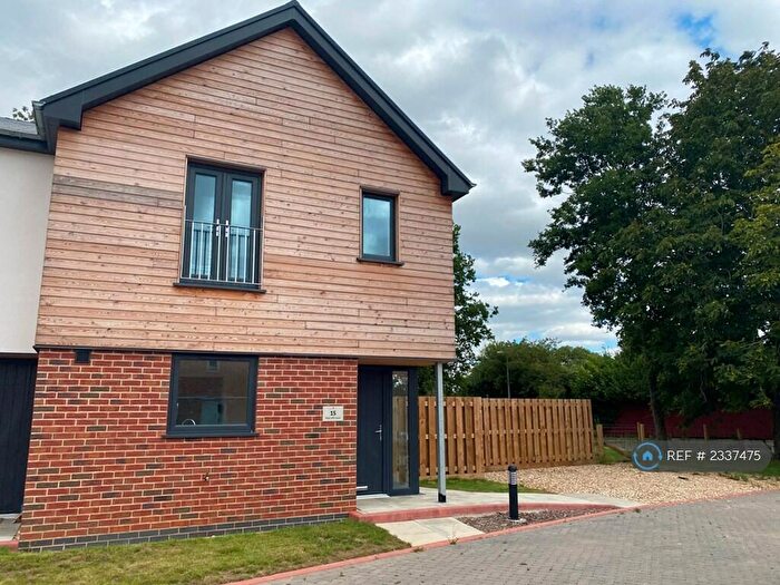 3 Bedroom Semi-Detached House To Rent In West Hill Court, Walcott, Lincoln, LN4