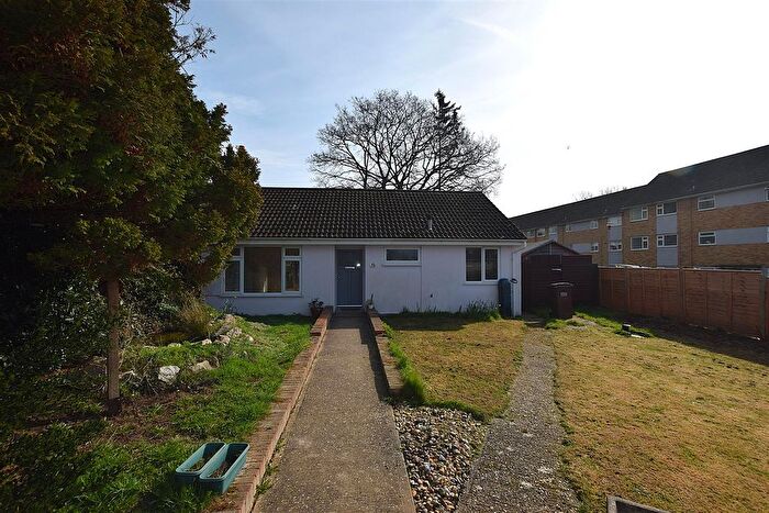 2 Bedroom Bungalow To Rent In Brading Close, Hastings, TN34