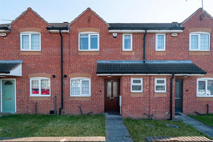 2 Bedroom Terraced House To Rent In Derby Road, Chesterfield, Derbyshire, S40