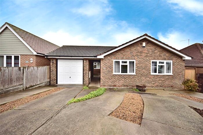 4 Bedroom Bungalow For Sale In Seaside Avenue, Minster On Sea, Sheerness, ME12