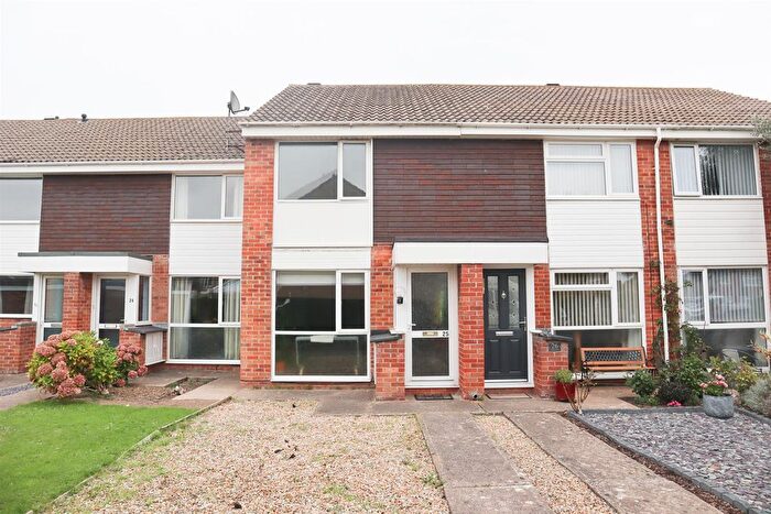 2 Bedroom Property To Rent In Saxby Close, Clevedon, BS21