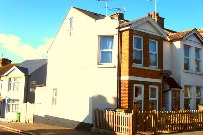 1 Bedroom Terraced House To Rent In Albert Road, Folkestone, Kent, CT19