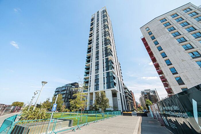 2 Bedroom Flat For Sale In Tidemill Square, London, SE10