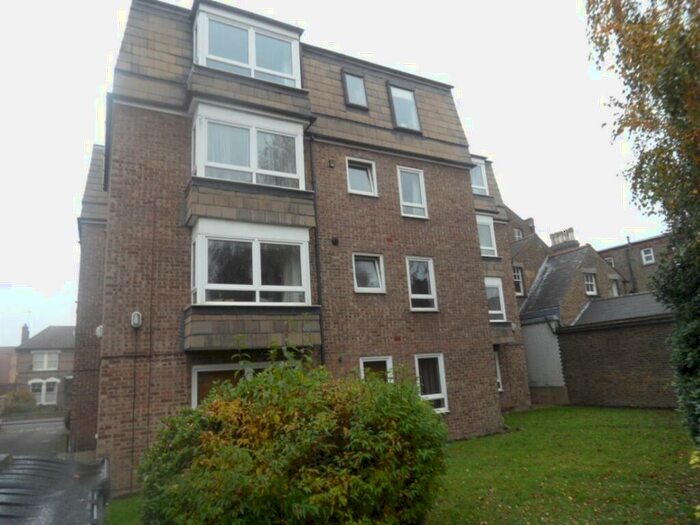 1 Bedroom Flat To Rent In Edam Court, Station Road, Sidcup, Kent, DA15