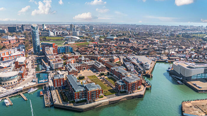 2 Bedroom Apartment To Rent In Arethusa House, Portsmouth, PO1