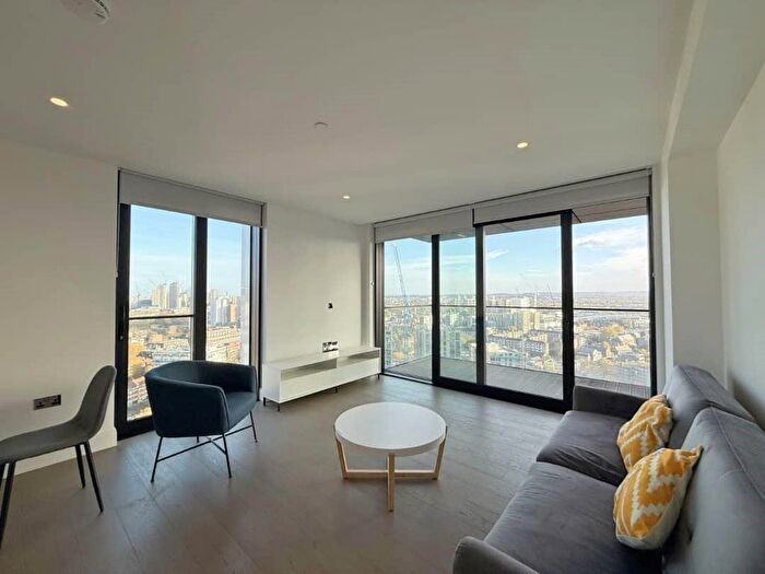 2 Bedroom Flat To Rent In The Dumont, Albert Embankment, London, SE1