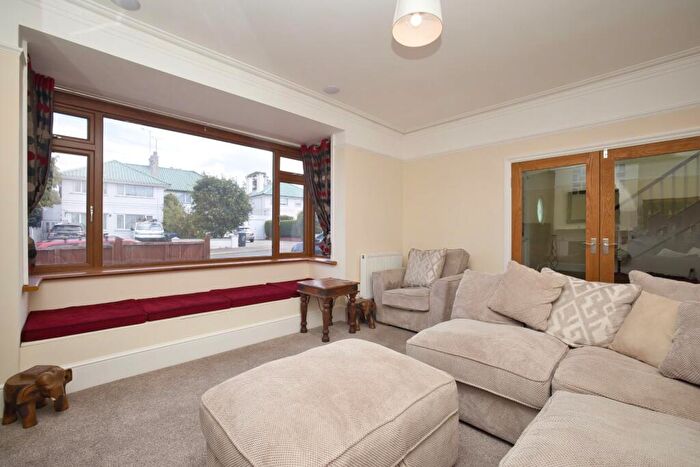 4 Bedroom Detached House For Sale In Percy Avenue, Broadstairs, Kent, CT10