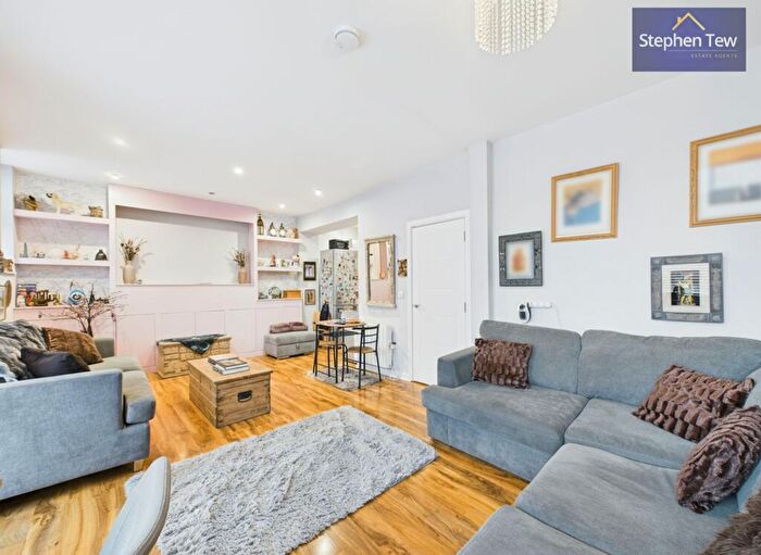 3 Bedroom Flat For Sale In Coastal Point, - New South Promenade, FY4