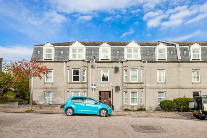 2 Bedroom Flat To Rent In Stanley Street, West End, Aberdeen, AB10