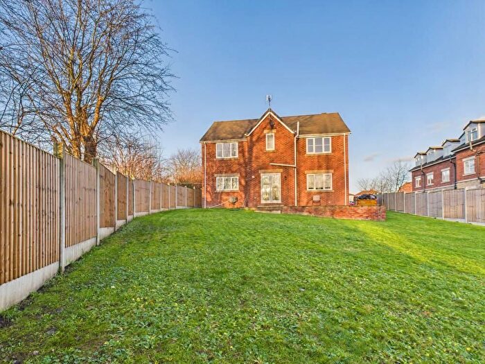 4 Bedroom Detached House For Sale In Meadowfield Rise, Stanley, Wakefield, WF3