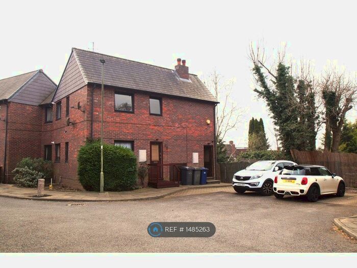 1 Bedroom Flat To Rent In Somercoates Close, Barnet, EN4
