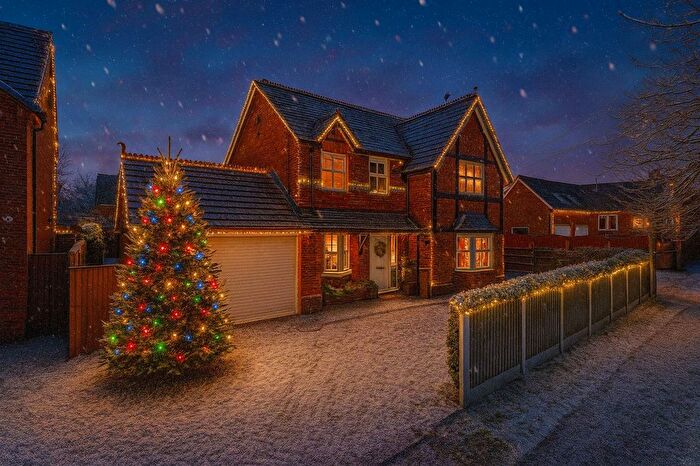 4 Bedroom Detached House For Sale In Derby Road, Widnes, WA8