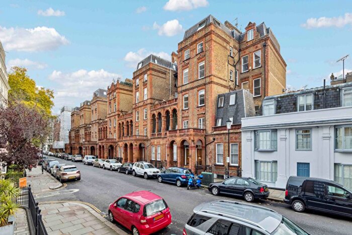 Studio For Sale In Courtfield Gardens, SW5