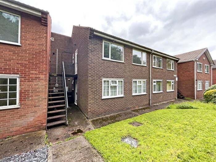 2 Bedroom Maisonette To Rent In Elwes Lodge, Whimsey Park, Carlton, Nottingham, NG4