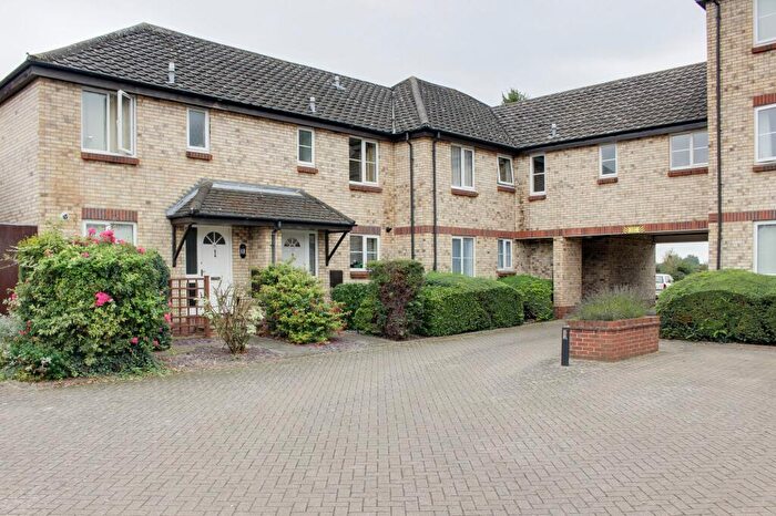 2 Bedroom Flat To Rent In Limes Park Road, St. Ives, PE27