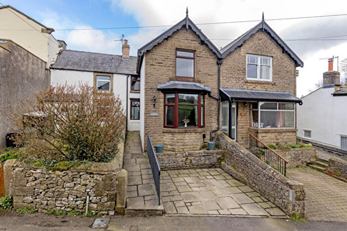 4 Bedroom Terraced House For Sale In Alma Road, Tideswell, Buxton, SK17