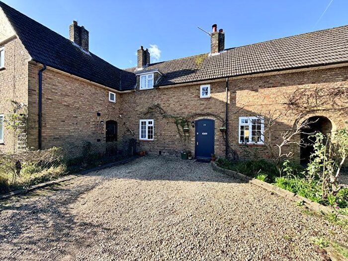 3 Bedroom Terraced House For Sale In Malthouse Square, Beaconsfield, HP9