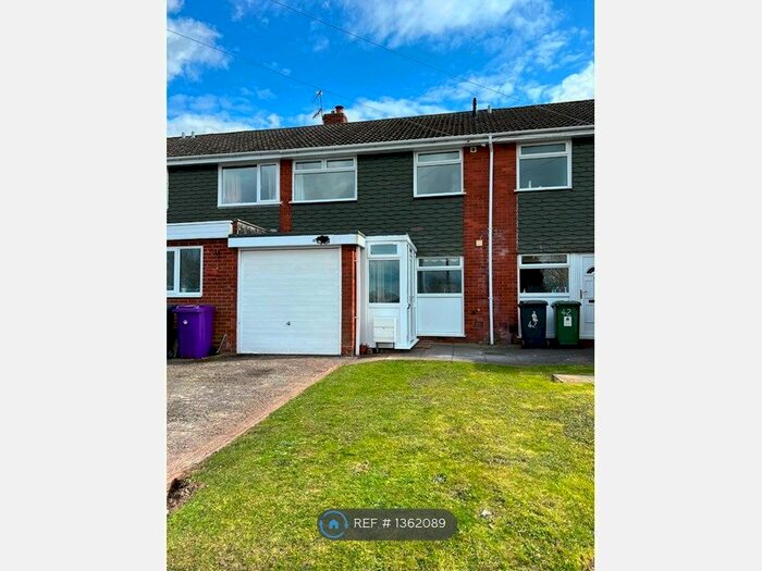 3 Bedroom Terraced House To Rent In Windermere Road, Wolverhampton, WV6