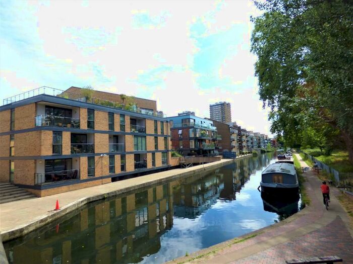 2 Bedroom Apartment To Rent In Printers Mews, Bow, London, E3