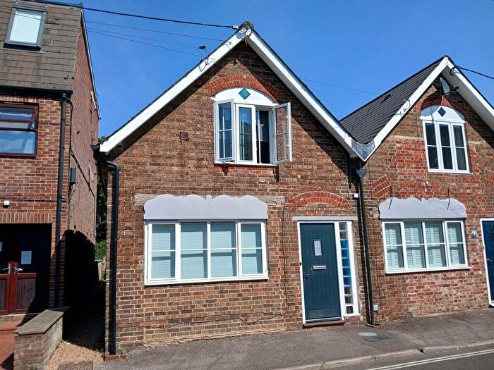 1 Bedroom Apartment For Sale In Myrtle Lane, Billingshurst, RH14