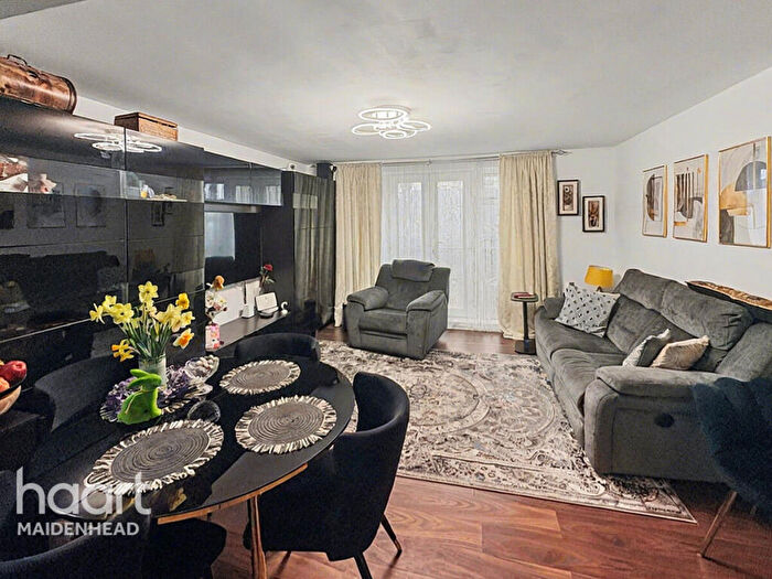 3 Bedroom Apartment For Sale In Wexham Road, Slough, SL1