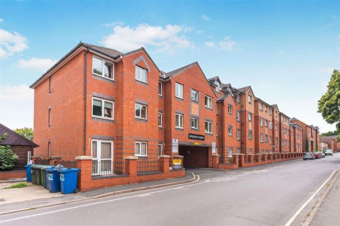 1 Bedroom Flat For Sale In Spencer Court, Britannia Road, Banbury, OX16
