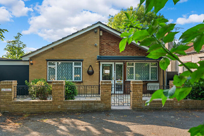 3 Bedroom Detached Bungalow For Sale In Medland Close, Hackbridge, SM6