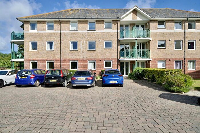 1 Bedroom Flat For Sale In Commercial Road, Weymouth, DT4