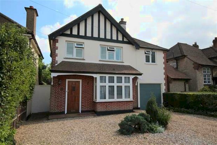 4 Bedroom House To Rent In Aysgarth Road, Redbourn, AL3