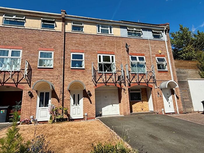 3 Bedroom Terraced House For Sale In Garland Close, Exwick, EX4