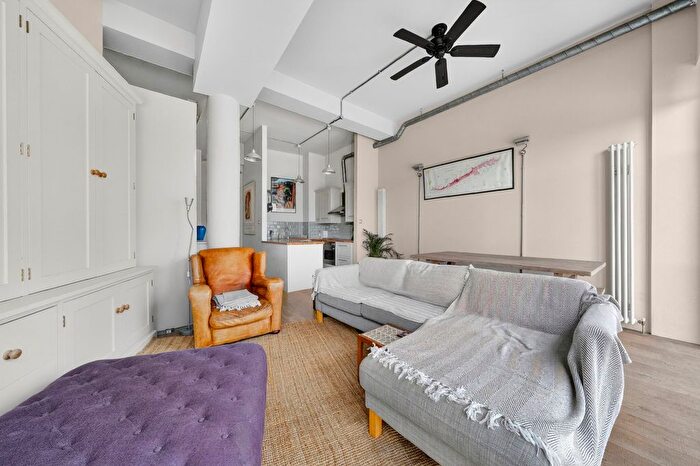 1 Bedroom Flat To Rent In Bankside Lofts, Hopton Street, SE1