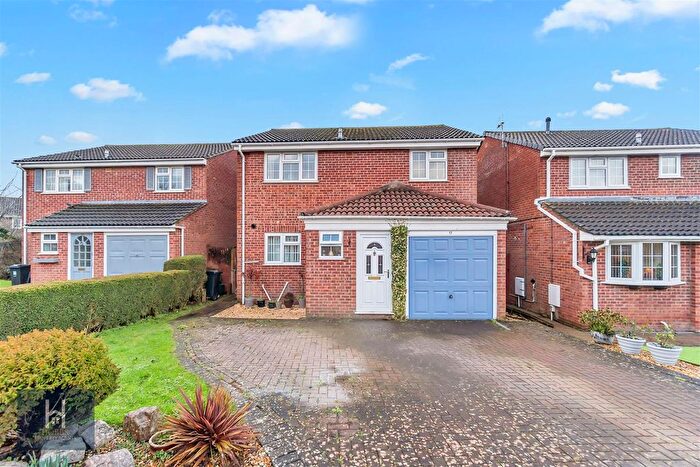 4 Bedroom Detached House For Sale In Cornwall Crescent, Yate, BS37
